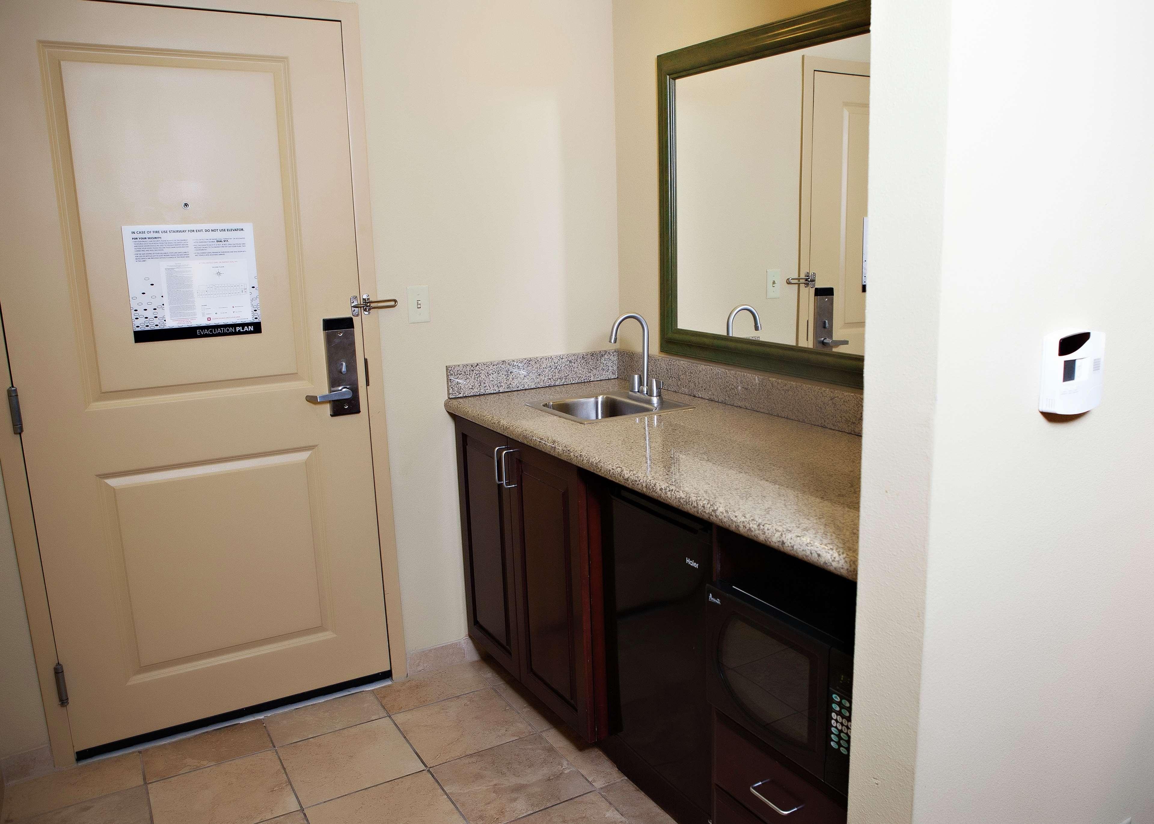 Hampton Inn Martin Екстериор снимка